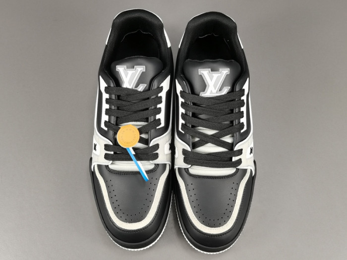 LUSV SNEAKERS